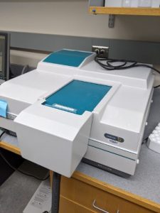 Ultraspec 4000 and Cary 50 UV-VIS spectrophotometers