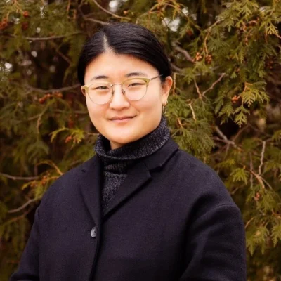 Suhjung Janet Lee headshot