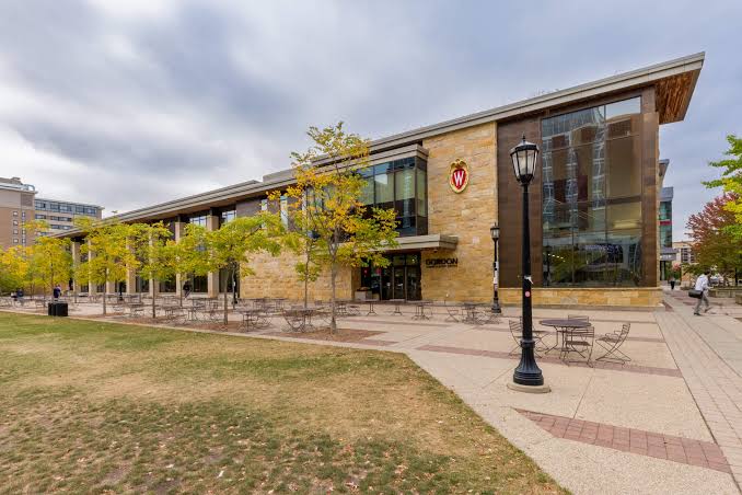 Entrance of Gordon Dining & Event Center