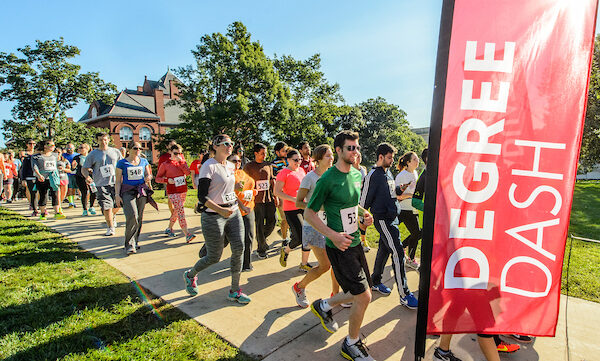 Over 500 UW students, faculty and staff members participate in the first annual Graduate School Degree Dash at the University of Wisconsin-Madison on Sept. 2, 2016. The Wisconsin Welcome event began and ended on Bascom Hill with 5.7 mile Doctoral Derby and 1.75 mile Master's Mile categories, both distances representing the number of years for the average degree completion. (Photo by Bryce Richter / UW-Madison)