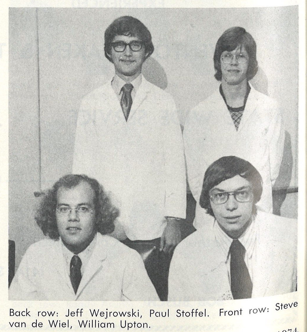 Black and white photo of Class of 1975 pharmacy students