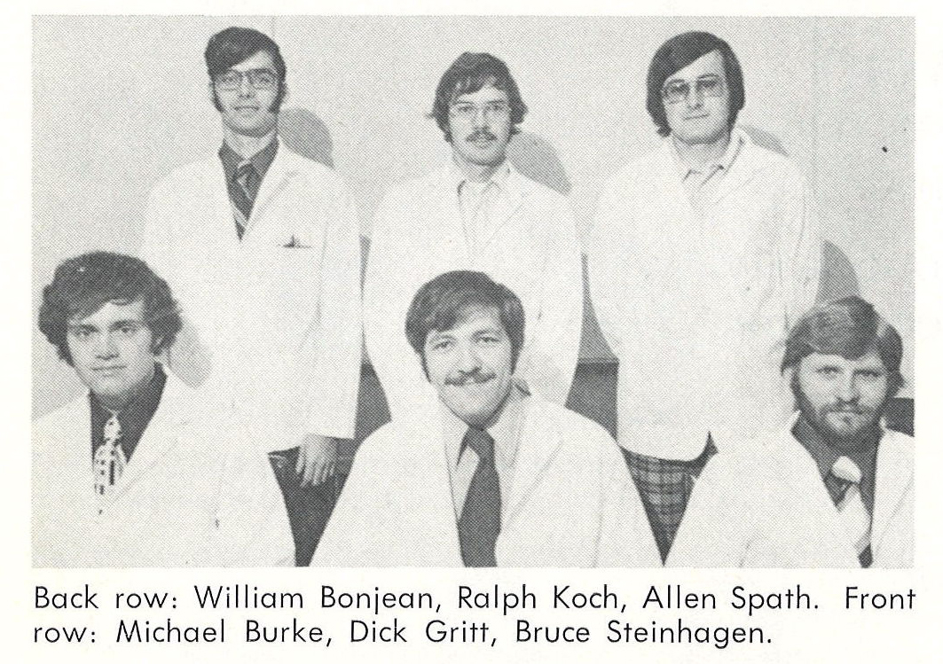 Black and white photo of Class of 1975 pharmacy students