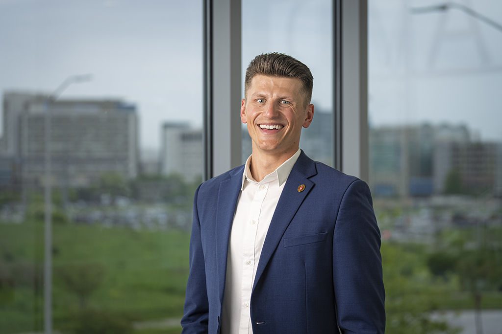 Portrait of Chris Unterberger