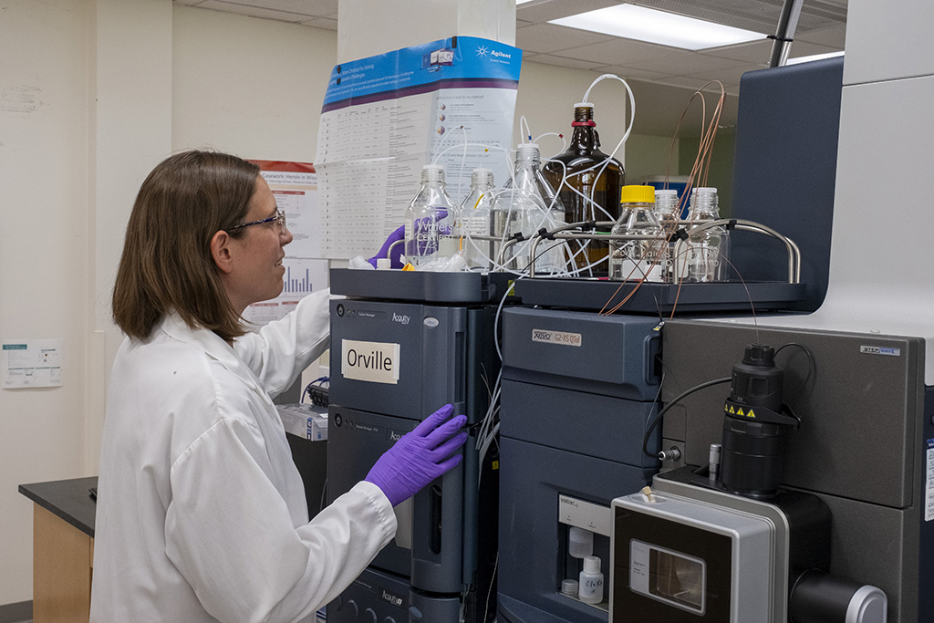 Heather Barkholtz in her lab