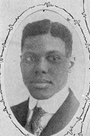 senior portrait of Leo Butts from 1917 Madison High School yearbook