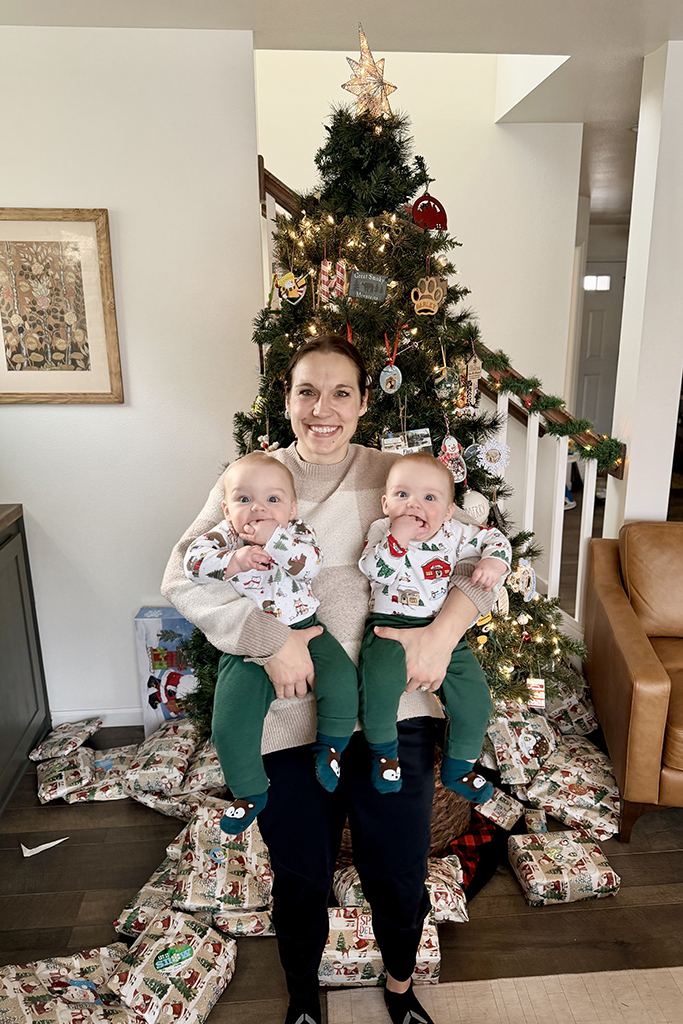 Hannah Hecht and her twin infants