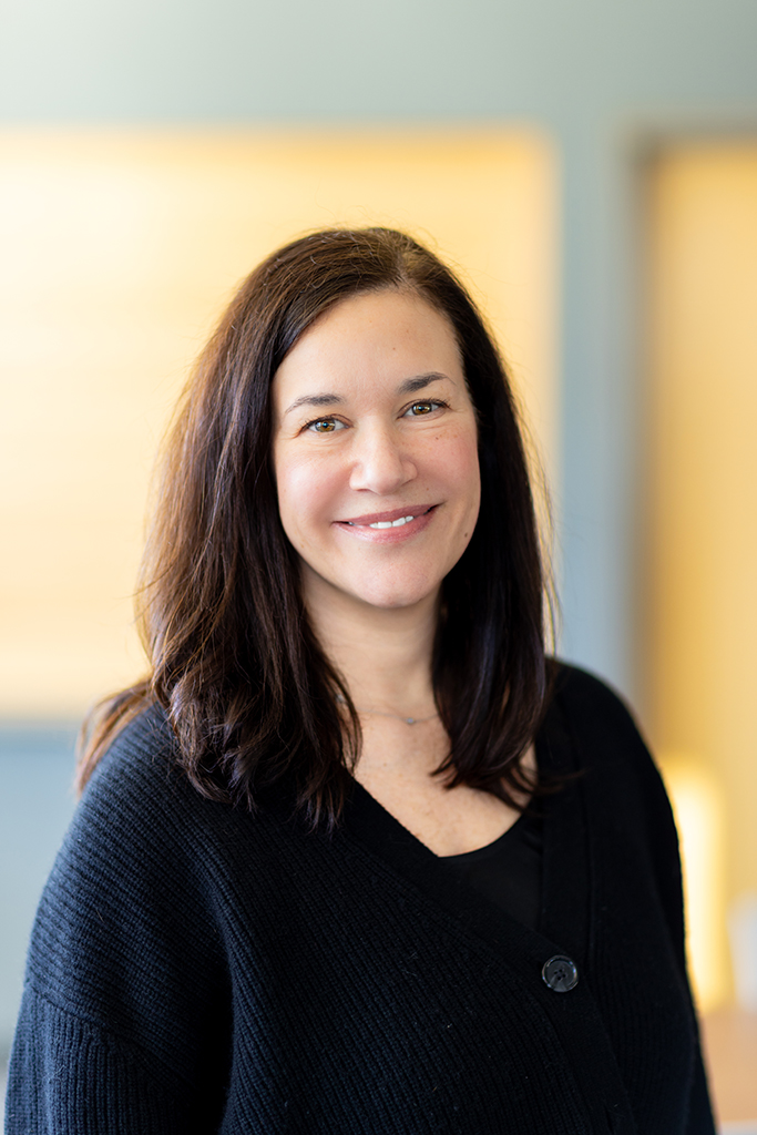 Julie Jensen headshot