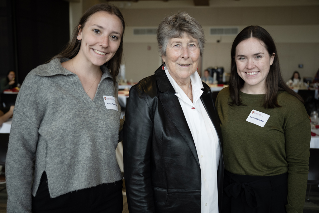 PharmD students pose with donors.