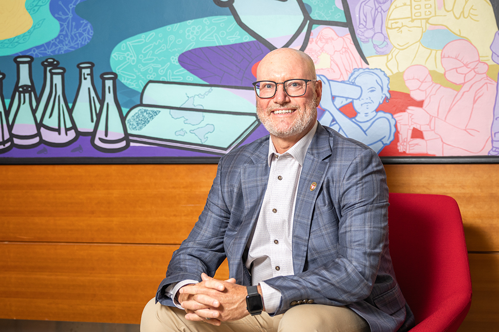 Steve Rough portrait