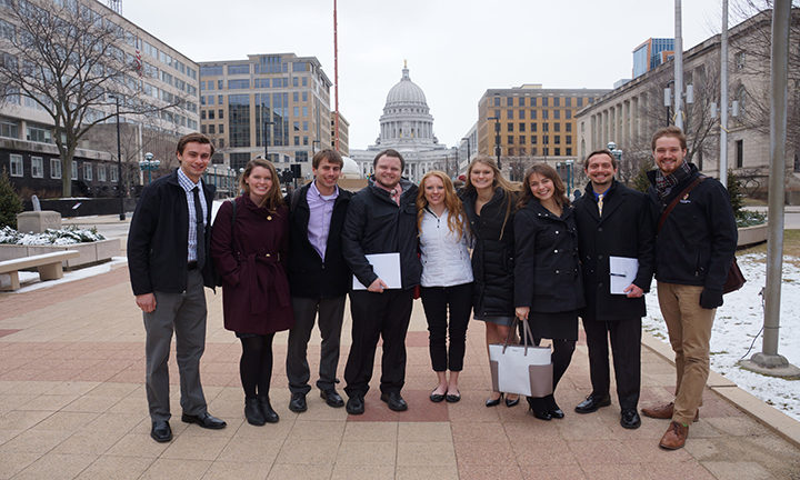 Group of pharmacy students in front of the Capitol.