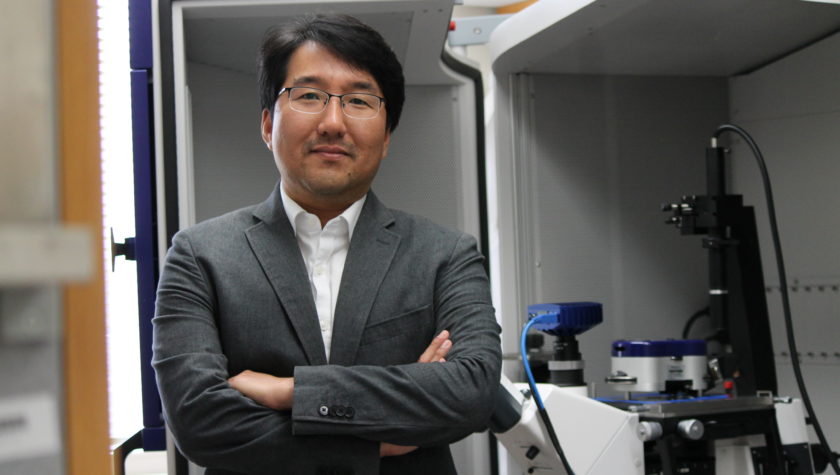 Portrait of Professor Seungpyo Hong in the lab