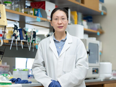 Jiaoyang Jiang in her lab