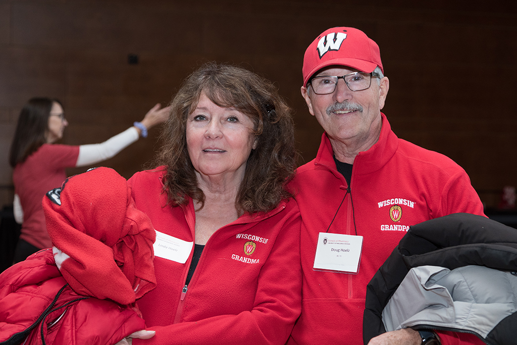 Alumni Doug Hoelz smiling with his wife Linda
